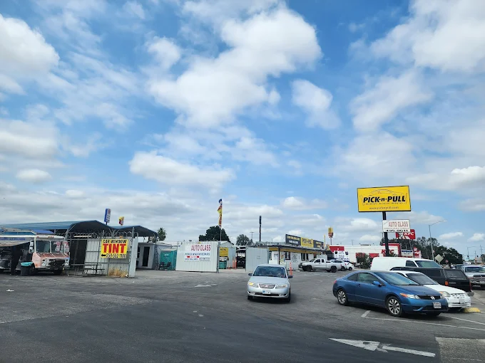 mobile auto glass repair Clovis